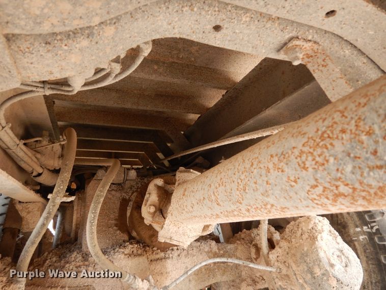 image for item DC2155 2001 Mack RD688S  dump truck