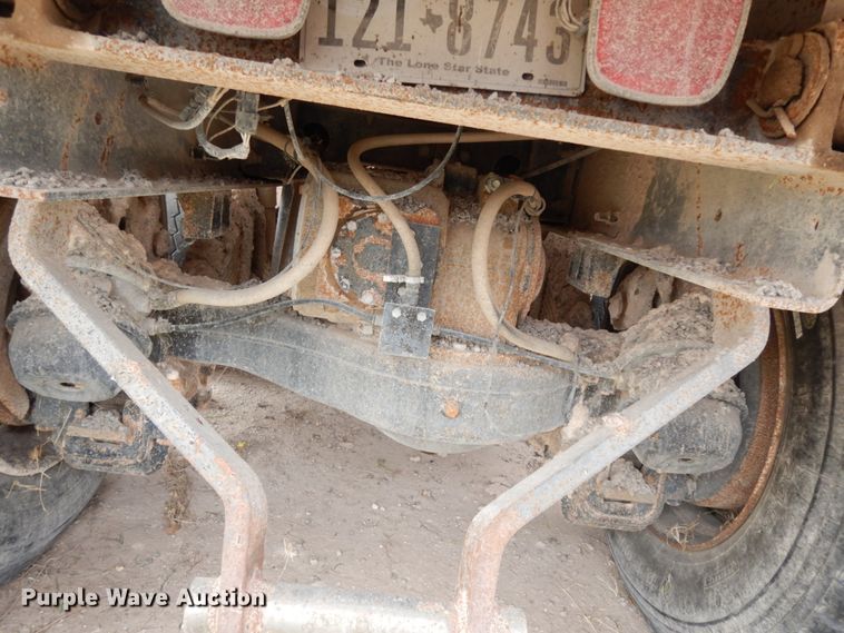 image for item DC2155 2001 Mack RD688S  dump truck