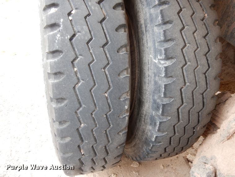 image for item DC2155 2001 Mack RD688S  dump truck