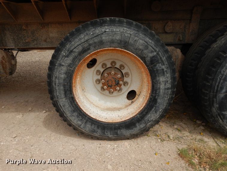 image for item DC2155 2001 Mack RD688S  dump truck