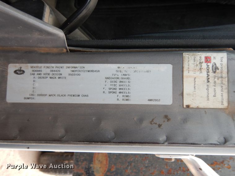 image for item DC2155 2001 Mack RD688S  dump truck