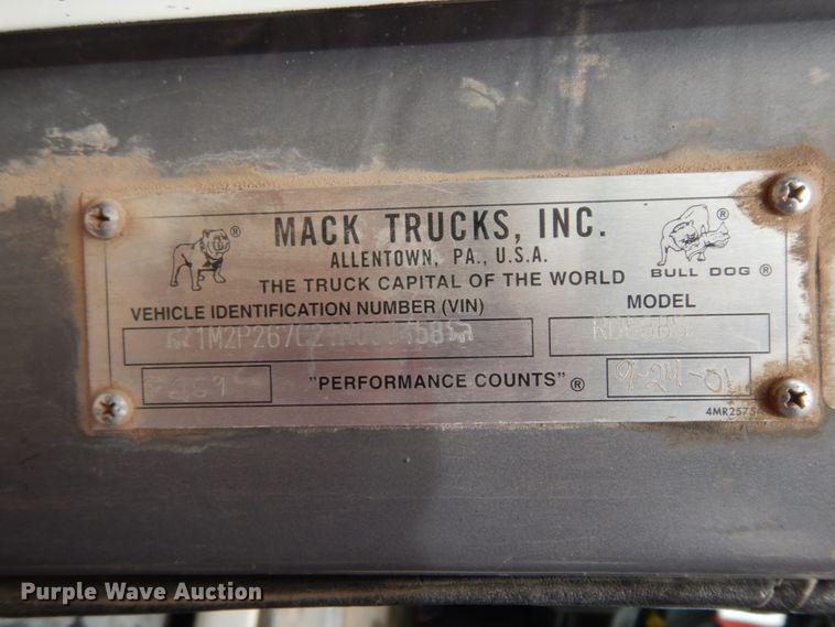 image for item DC2155 2001 Mack RD688S  dump truck
