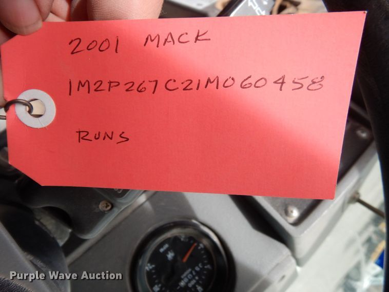 image for item DC2155 2001 Mack RD688S  dump truck