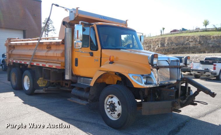 image for item DF6503 2006 International 7400  dump truck