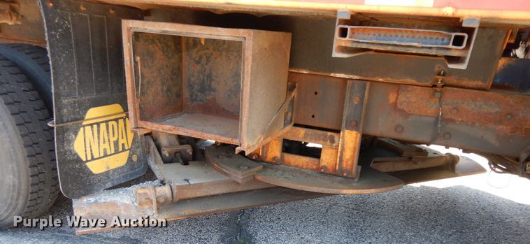 image for item DF6503 2006 International 7400  dump truck