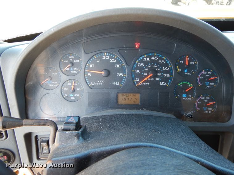 image for item DF6503 2006 International 7400  dump truck