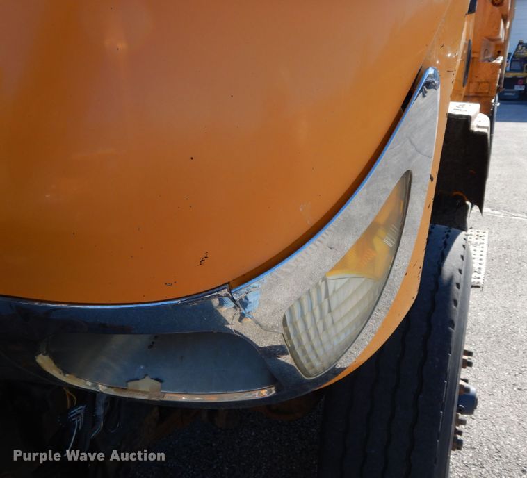 image for item DF6503 2006 International 7400  dump truck