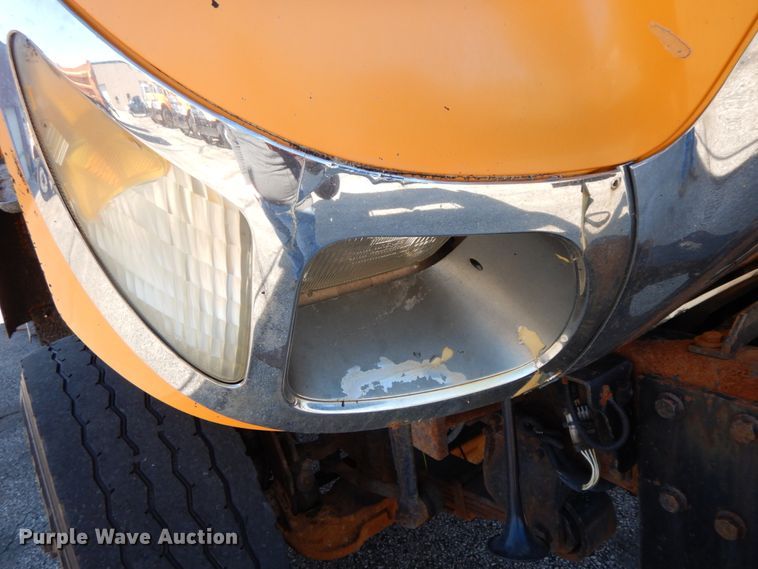 image for item DF6503 2006 International 7400  dump truck