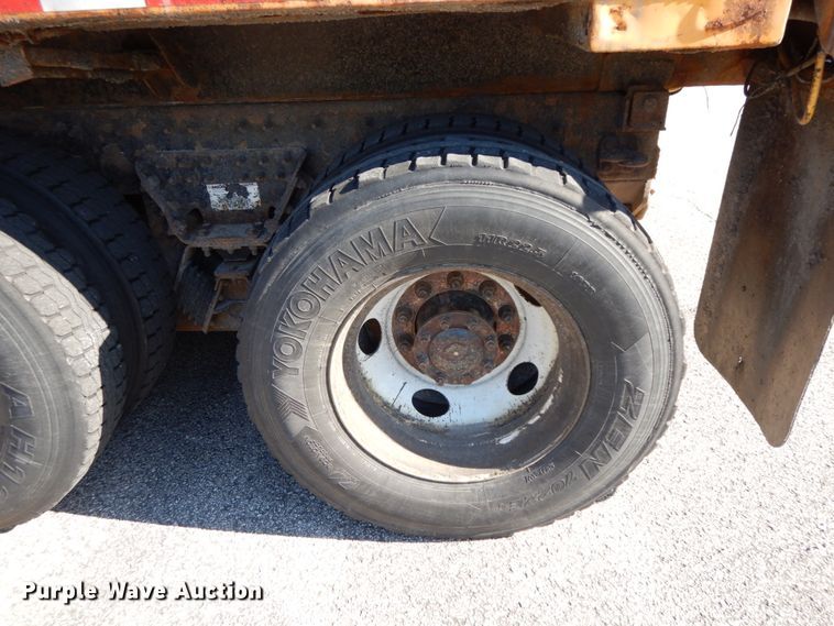 image for item DF6503 2006 International 7400  dump truck