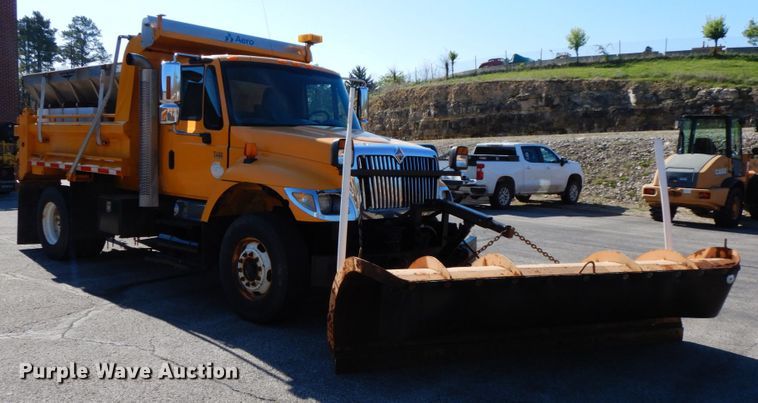 image for item DF6504 2006 International 7400  dump truck