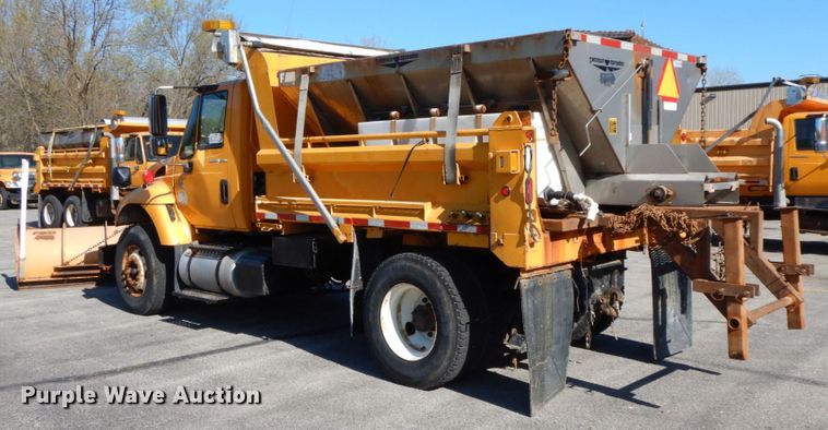 image for item DF6504 2006 International 7400  dump truck
