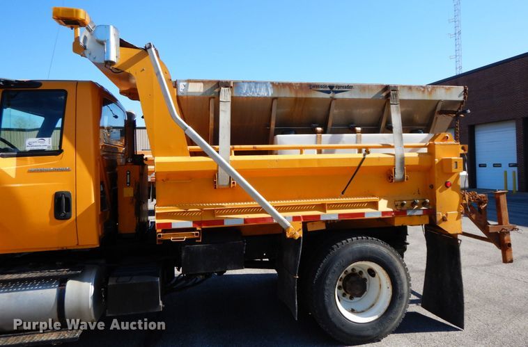 image for item DF6504 2006 International 7400  dump truck