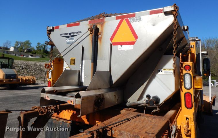 image for item DF6504 2006 International 7400  dump truck