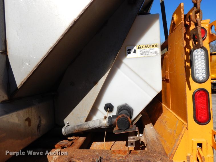 image for item DF6504 2006 International 7400  dump truck