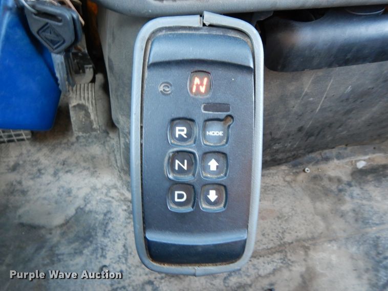 image for item DF6504 2006 International 7400  dump truck