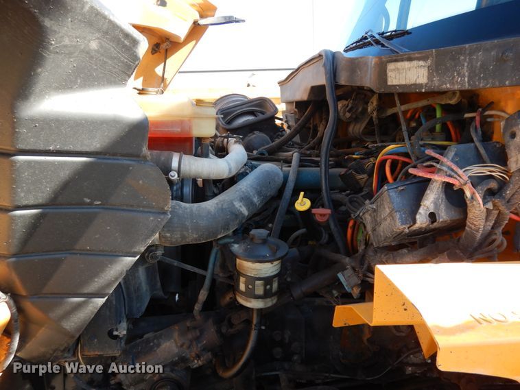 image for item DF6504 2006 International 7400  dump truck