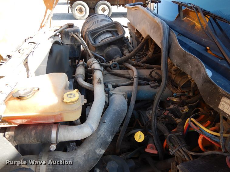 image for item DF6504 2006 International 7400  dump truck