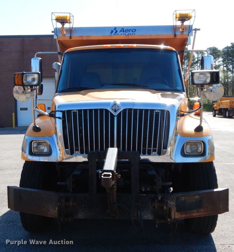 image for item DF6505 2007 International 7400  dump truck