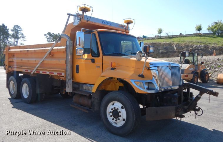 image for item DF6505 2007 International 7400  dump truck