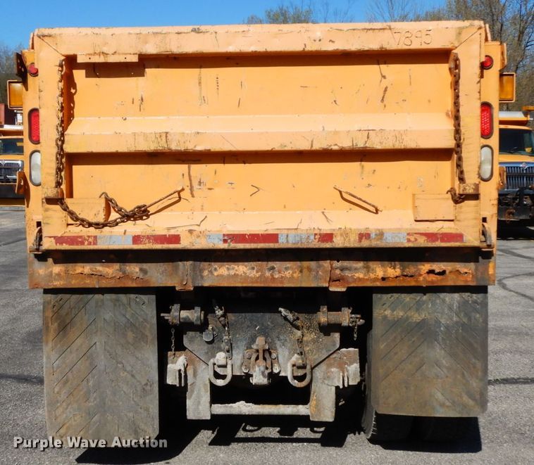 image for item DF6505 2007 International 7400  dump truck
