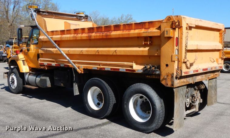 image for item DF6505 2007 International 7400  dump truck