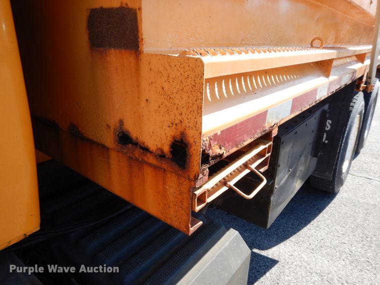 image for item DF6505 2007 International 7400  dump truck