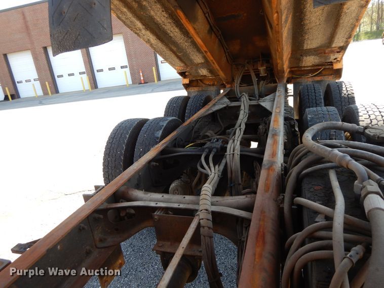 image for item DF6505 2007 International 7400  dump truck