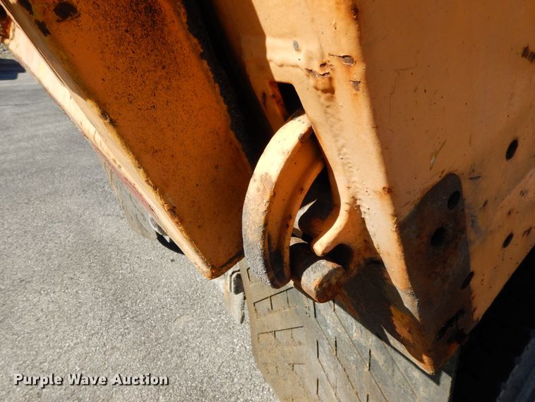 image for item DF6505 2007 International 7400  dump truck