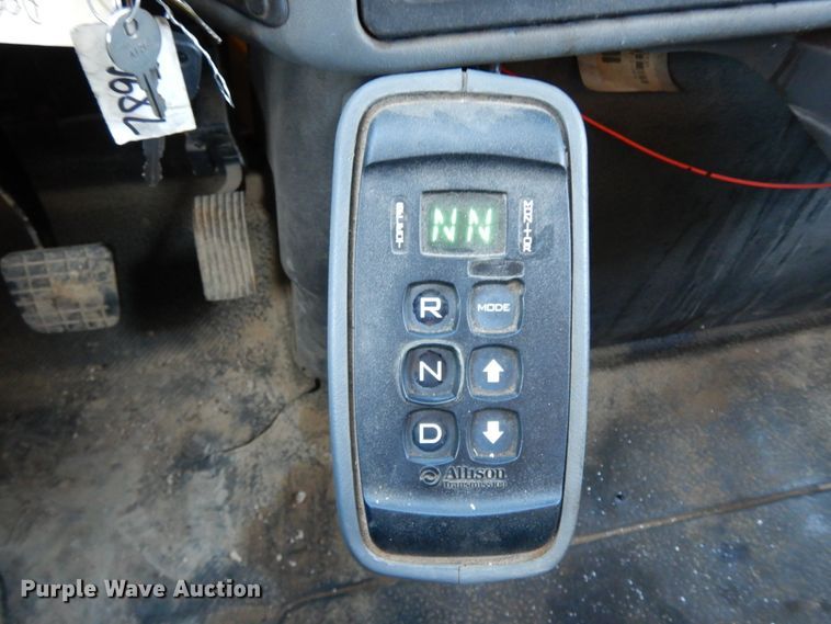 image for item DF6505 2007 International 7400  dump truck