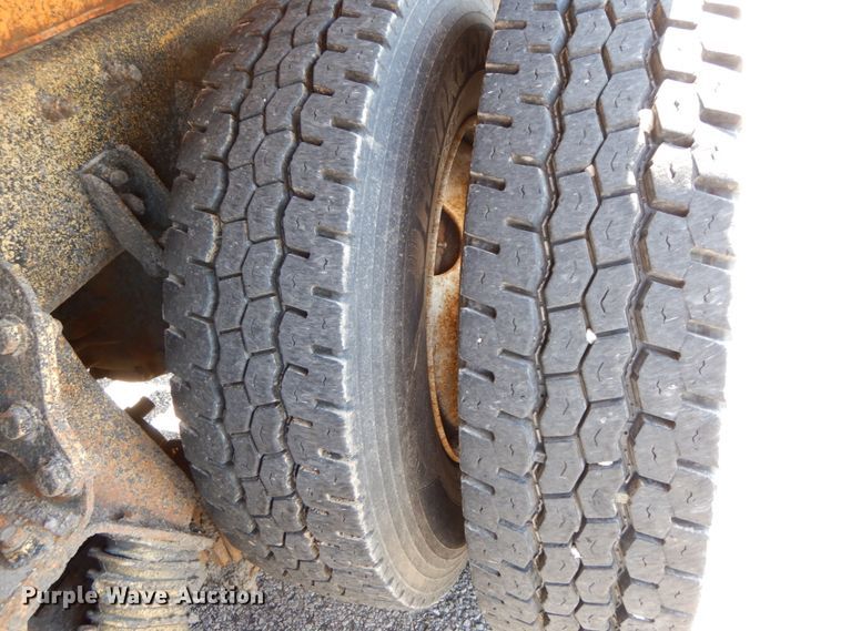 image for item DF6505 2007 International 7400  dump truck