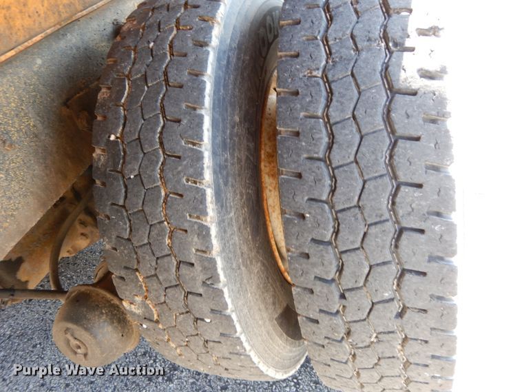 image for item DF6505 2007 International 7400  dump truck