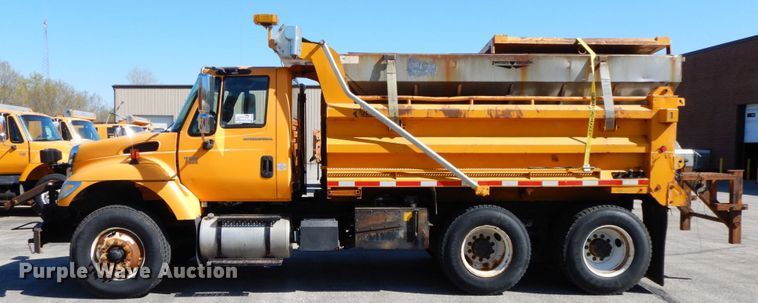 image for item DF6506 2006 International 7500  dump truck