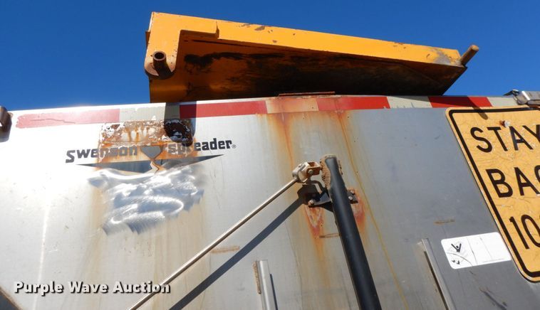 image for item DF6506 2006 International 7500  dump truck