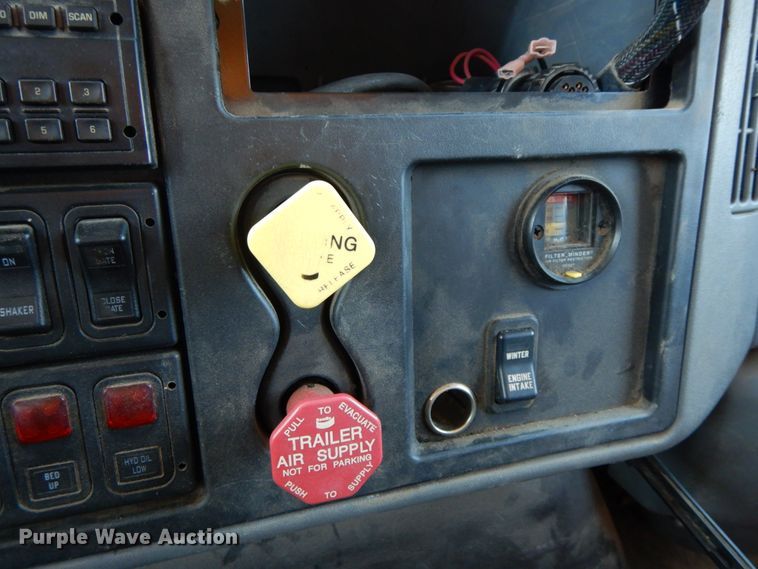 image for item DF6506 2006 International 7500  dump truck