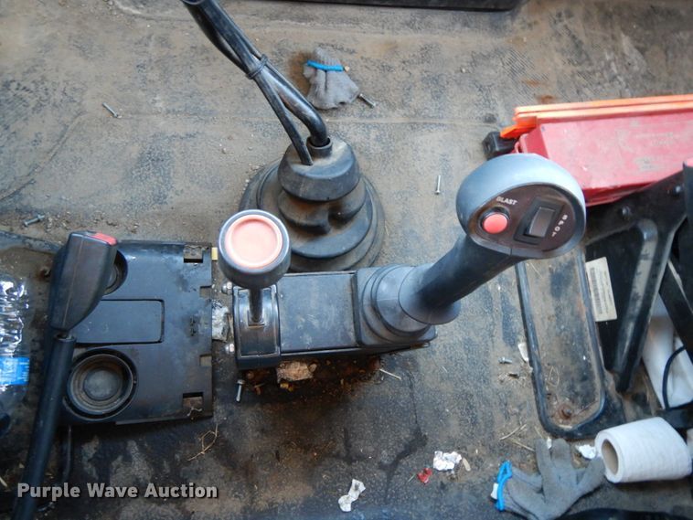 image for item DF6506 2006 International 7500  dump truck