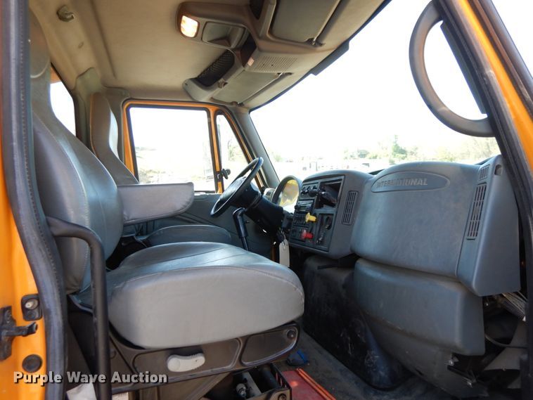 image for item DF6506 2006 International 7500  dump truck