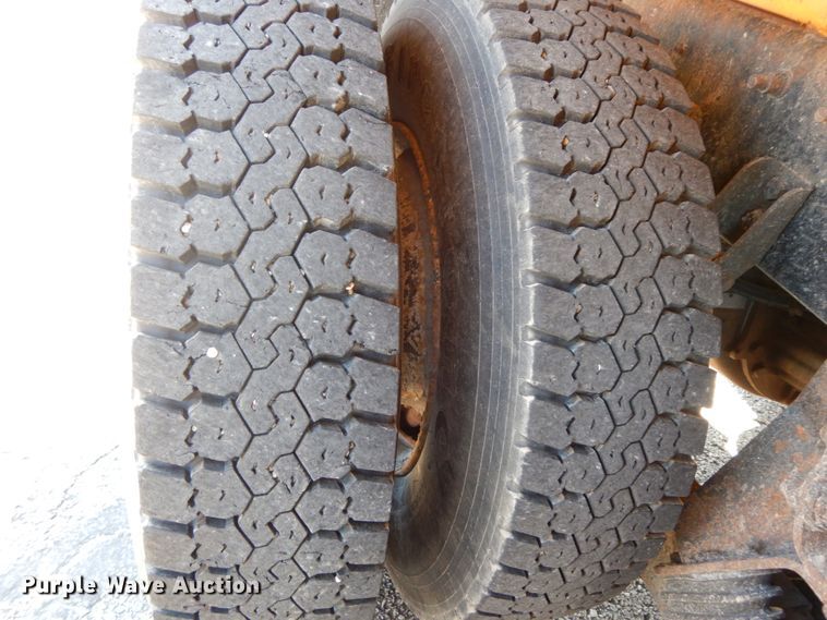 image for item DF6506 2006 International 7500  dump truck