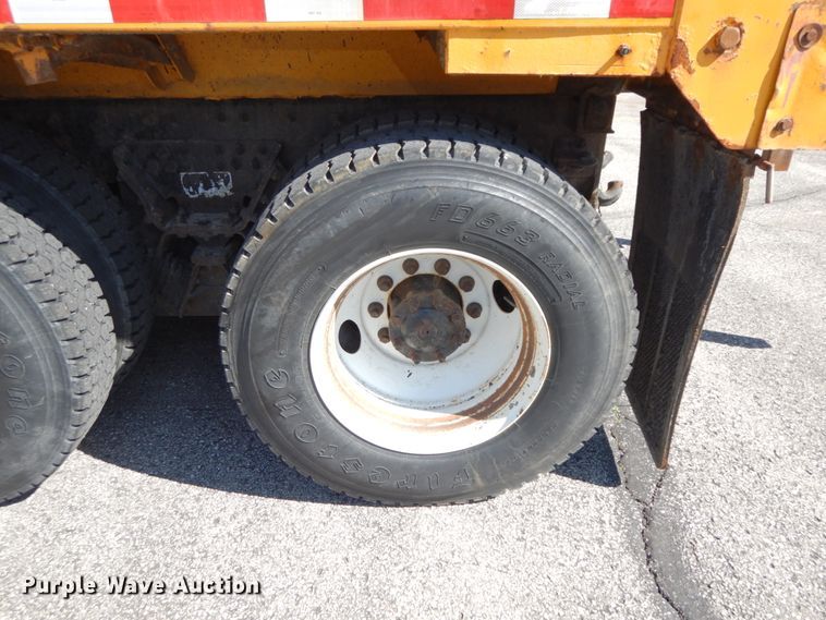 image for item DF6506 2006 International 7500  dump truck