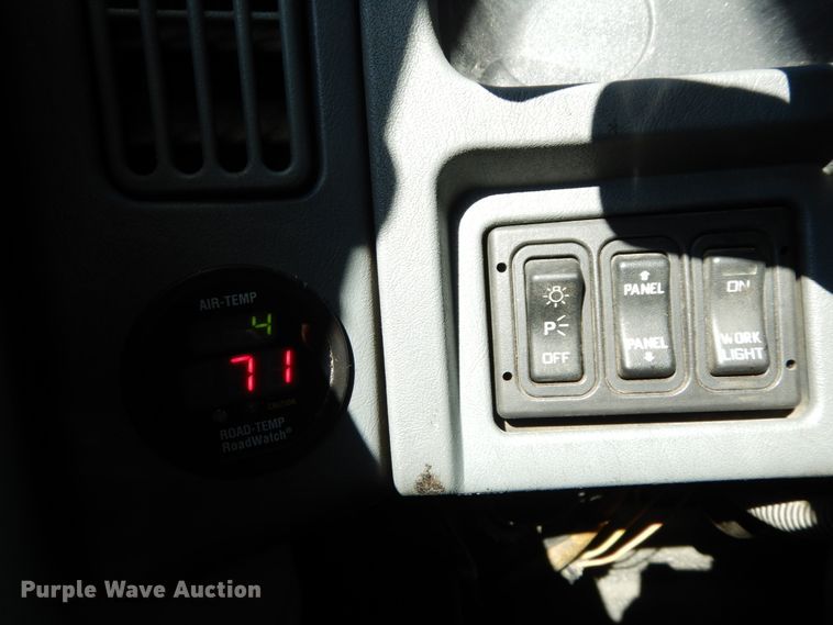 image for item DF6507 2005 International 7400  Crew Cab dump truck