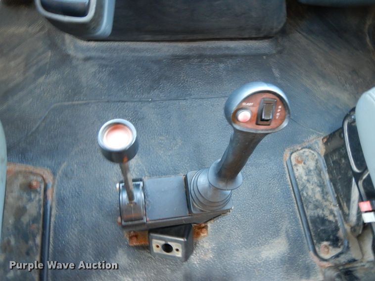 image for item DF6507 2005 International 7400  Crew Cab dump truck