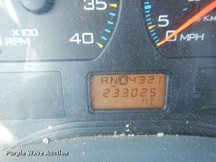 image for item DF6508 2005 International 7400  Crew Cab dump truck