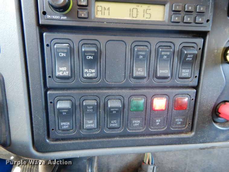 image for item DF6508 2005 International 7400  Crew Cab dump truck