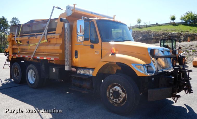 image for item DF6509 2006 International 7500  dump truck