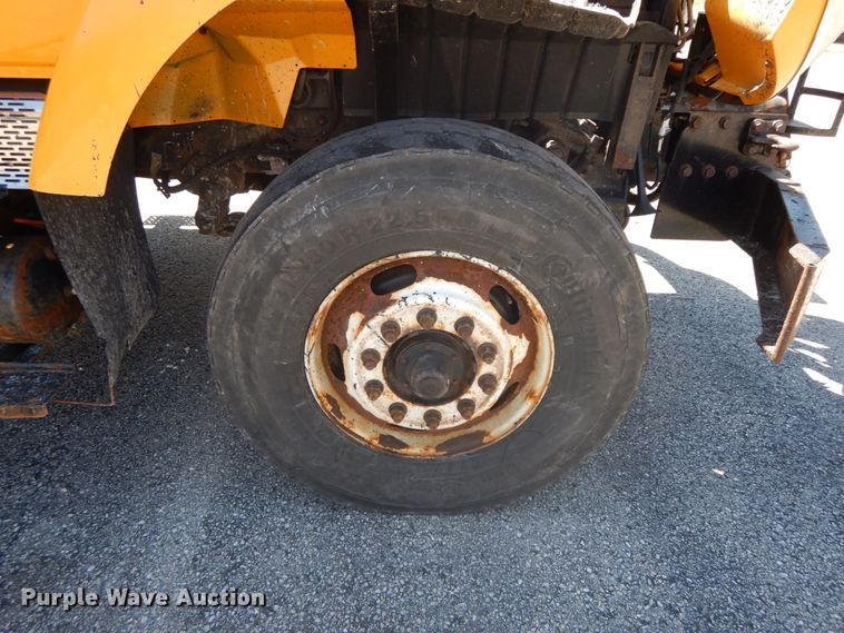 image for item DF6509 2006 International 7500  dump truck