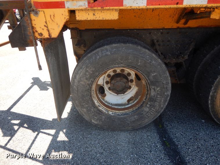 image for item DF6509 2006 International 7500  dump truck