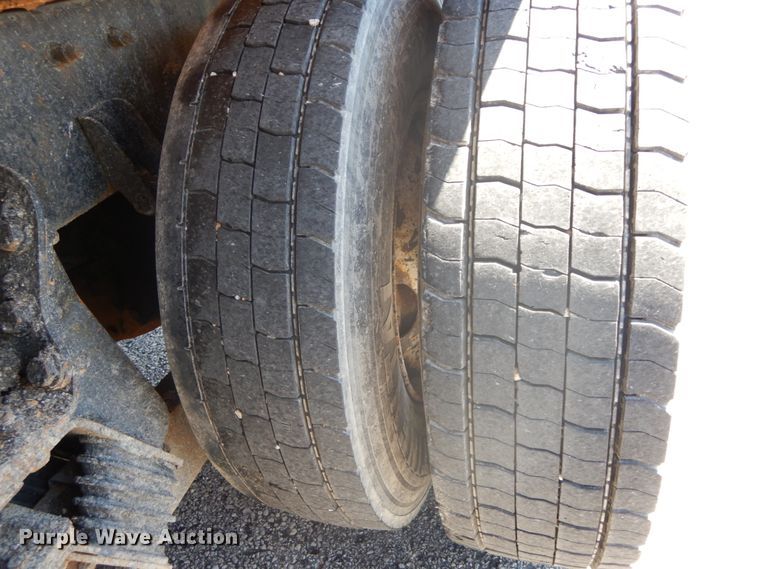 image for item DF6509 2006 International 7500  dump truck