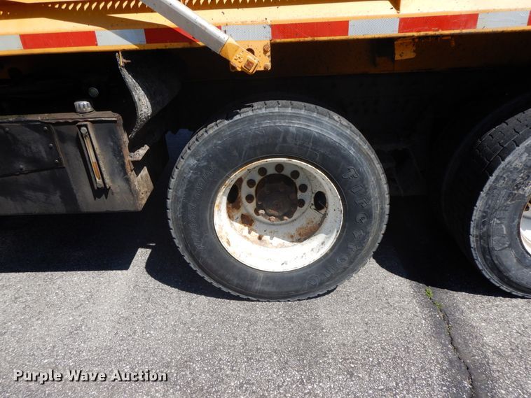 image for item DF6509 2006 International 7500  dump truck