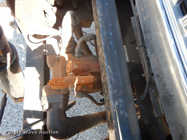 image for item DF6510 2005 International 7400  Crew Cab dump truck