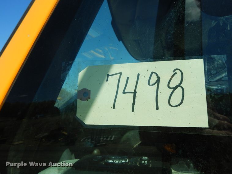 image for item DF6510 2005 International 7400  Crew Cab dump truck