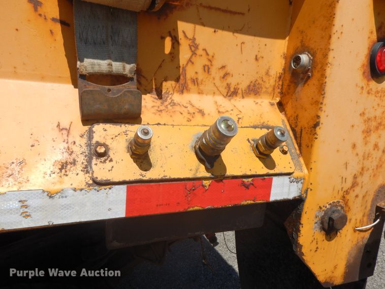 image for item DF6511 2006 International 7400  dump truck